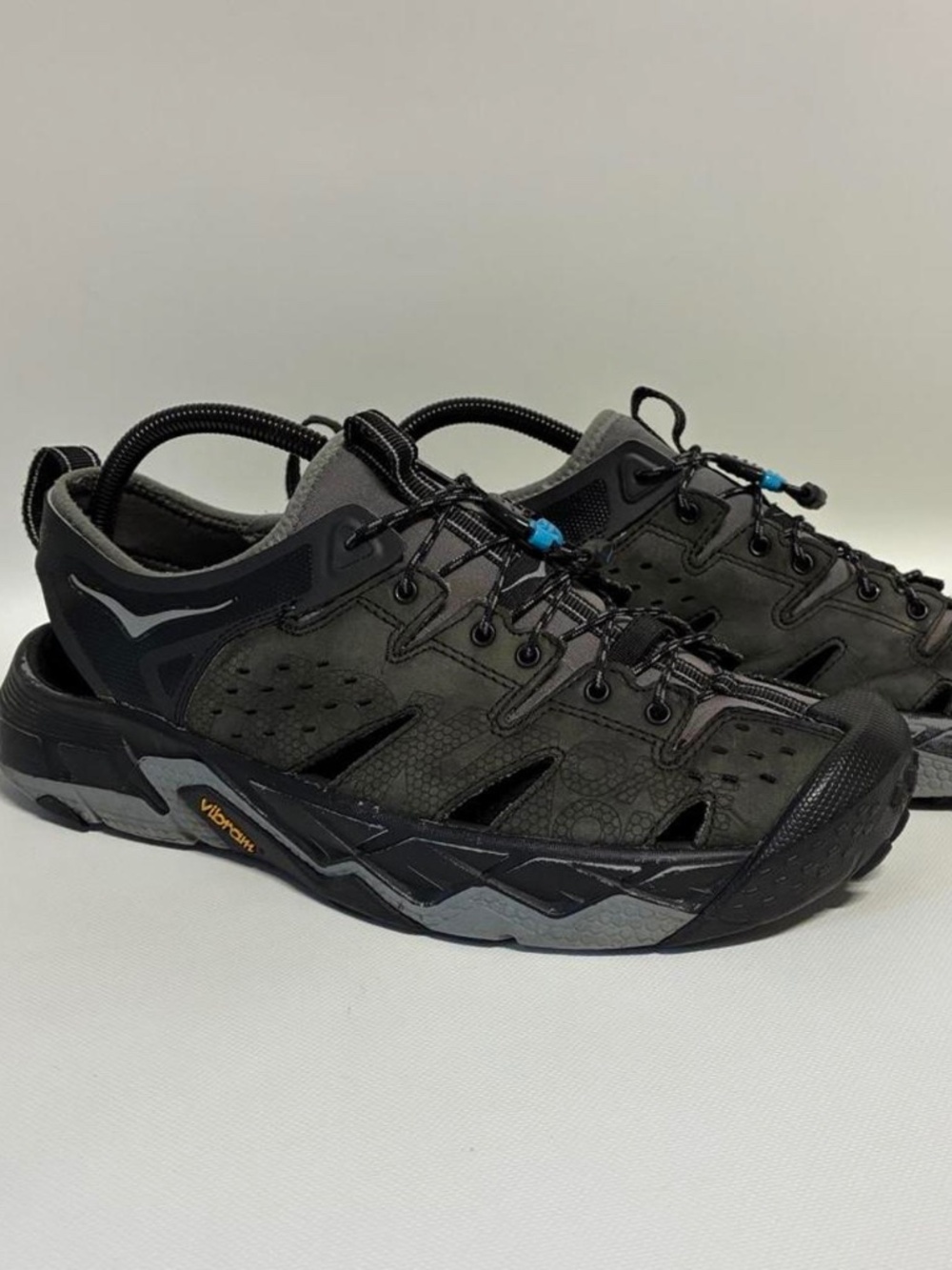 Hoka Clifton 9 GTX (Gore-Tex) all-black "Black / Dark Shadow"